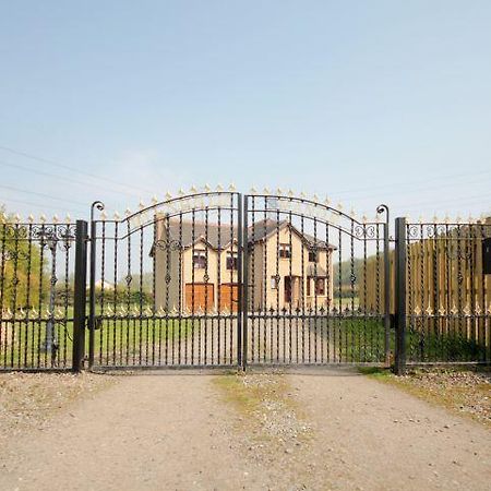 Milnholm Manor Apartamento Falkirk Exterior foto